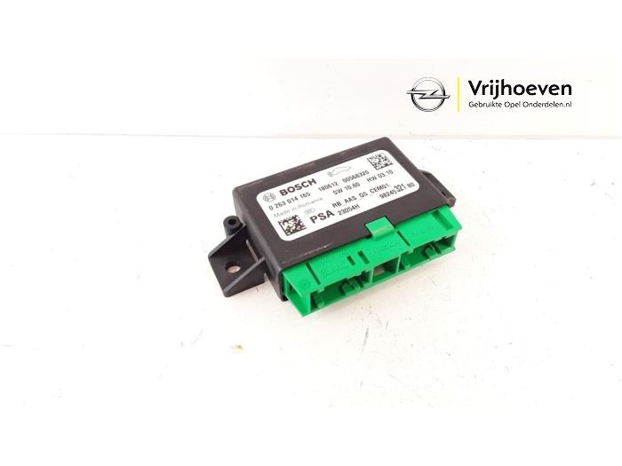 Gebruikte Module PDC Opel Crossland (X) 1.2 12V Prijs € 17,50 Margeregeling aangeboden door Autodemontage Vrijhoeven B.V.