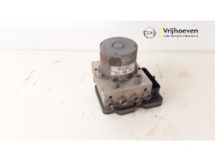 Gebruikte ABS Pomp Opel Astra K 1.0 Turbo 12V Prijs € 80,00 Margeregeling aangeboden door Autodemontage Vrijhoeven B.V.