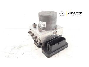 Gebruikte ABS Pomp Opel Astra K 1.4 Turbo 16V Prijs € 85,00 Margeregeling aangeboden door Autodemontage Vrijhoeven B.V.