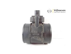 Gebruikte Luchtmassameter Opel Corsa E 1.3 CDTi 16V ecoFLEX Prijs € 15,00 Margeregeling aangeboden door Autodemontage Vrijhoeven B.V.