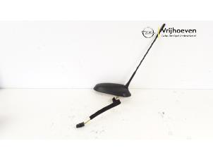 Gebruikte Antenne Opel Corsa E 1.4 16V Prijs € 25,00 Margeregeling aangeboden door Autodemontage Vrijhoeven B.V.