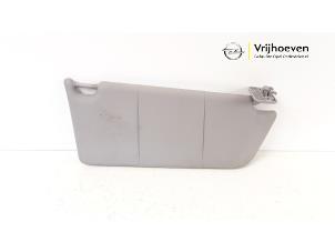 Gebruikte Zonneklep Opel Astra H (L48) 1.6 16V Twinport Prijs € 10,00 Margeregeling aangeboden door Autodemontage Vrijhoeven B.V.