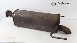 Gebruikte Uitlaat Einddemper Opel Astra H SW (L35) 1.7 CDTi 16V Prijs € 20,00 Margeregeling aangeboden door Autodemontage Vrijhoeven B.V.