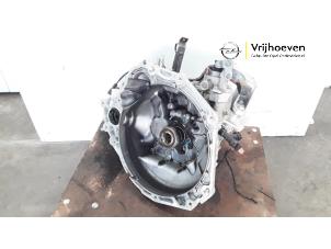 Gebruikte Versnellingsbak Opel Karl 1.0 12V Prijs € 300,00 Margeregeling aangeboden door Autodemontage Vrijhoeven B.V.