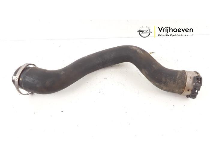 Gebruikte Intercooler Slang Opel Meriva (B) 1.4 Turbo 16V Ecotec Prijs € 25,00 Margeregeling aangeboden door Autodemontage Vrijhoeven B.V.