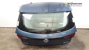 Gebruikte Achterklep Opel Astra K 1.0 Turbo 12V Prijs € 200,00 Margeregeling aangeboden door Autodemontage Vrijhoeven B.V.