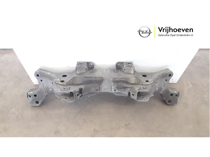 Gebruikte Subframe Opel Insignia Grand Sport 2.0 CDTI 16V Prijs € 90,00 Margeregeling aangeboden door Autodemontage Vrijhoeven B.V.