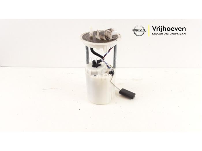 Gebruikte Tank element Pomp Opel Karl 1.0 12V Prijs € 60,00 Margeregeling aangeboden door Autodemontage Vrijhoeven B.V.