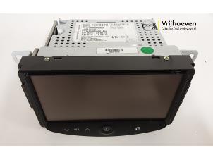 Gebruikte Radio module Opel Corsa E 1.2 16V Prijs € 150,00 Margeregeling aangeboden door Autodemontage Vrijhoeven B.V.