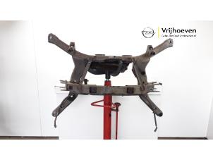 Gebruikte Subframe Opel Antara 2.2 CDTI 16V 4x4 Prijs € 100,00 Margeregeling aangeboden door Autodemontage Vrijhoeven B.V.