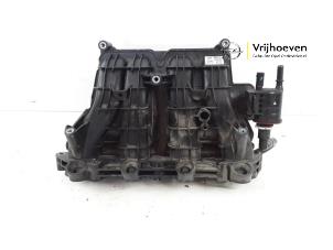 Gebruikte Inlaatspruitstuk Opel Astra K Sports Tourer 1.4 16V Prijs € 150,00 Margeregeling aangeboden door Autodemontage Vrijhoeven B.V.