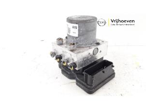 Gebruikte ABS Pomp Opel Mokka/Mokka X 1.6 16V EcoFlex 4x2 Prijs € 175,00 Margeregeling aangeboden door Autodemontage Vrijhoeven B.V.