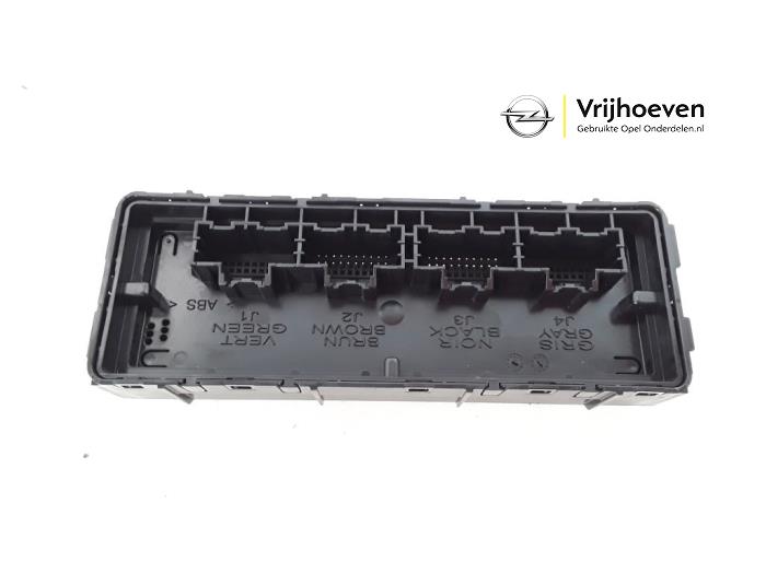 Computer Kachel van een Opel Astra J Sports Tourer (PD8/PE8/PF8) 1.4 16V ecoFLEX 2011