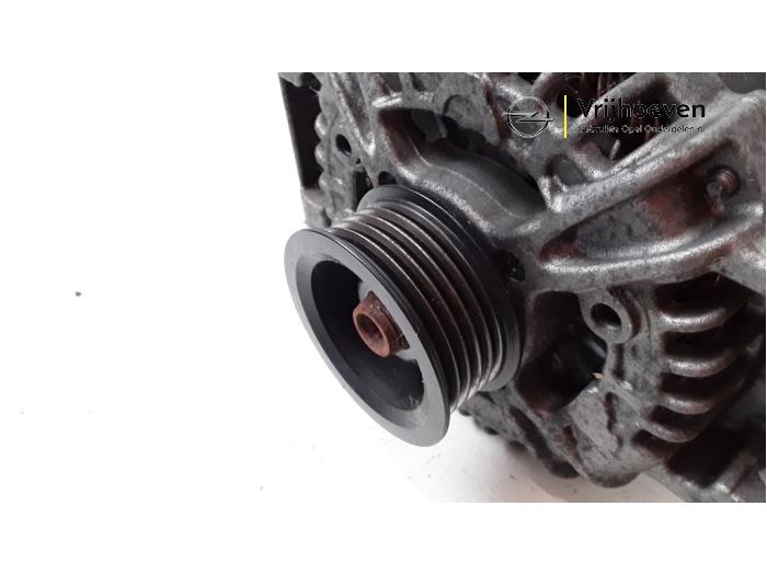 Dynamo van een Opel Astra K 1.0 SIDI Turbo 12V 2017