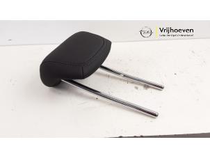 Gebruikte Hoofdsteun Opel Crossland X/Crossland 1.2 Turbo 12V Prijs € 60,00 Margeregeling aangeboden door Autodemontage Vrijhoeven B.V.