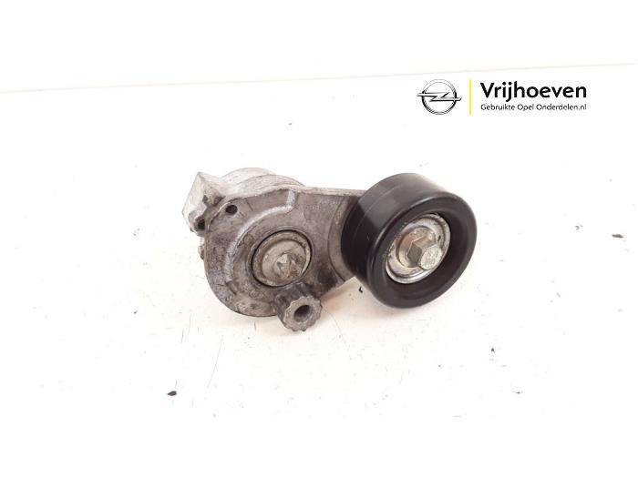 Gebruikte Spanner multiriem Opel Mokka/Mokka X 1.6 16V EcoFlex 4x2 Prijs € 30,00 Margeregeling aangeboden door Autodemontage Vrijhoeven B.V.