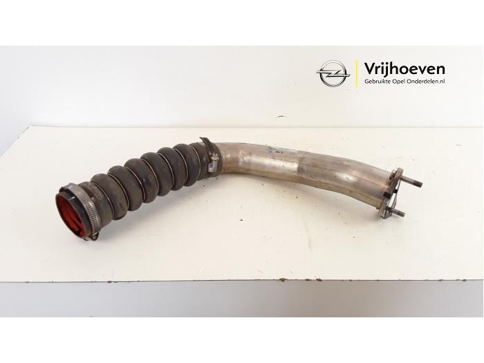 Gebruikte Intercooler Buis Opel Antara 2.2 CDTI 16V 4x2 Prijs € 40,00 Margeregeling aangeboden door Autodemontage Vrijhoeven B.V.
