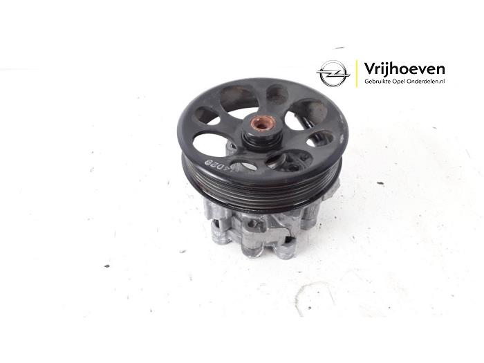 Gebruikte Servopomp Opel Antara 2.2 CDTI 16V 4x2 Prijs € 50,00 Margeregeling aangeboden door Autodemontage Vrijhoeven B.V.