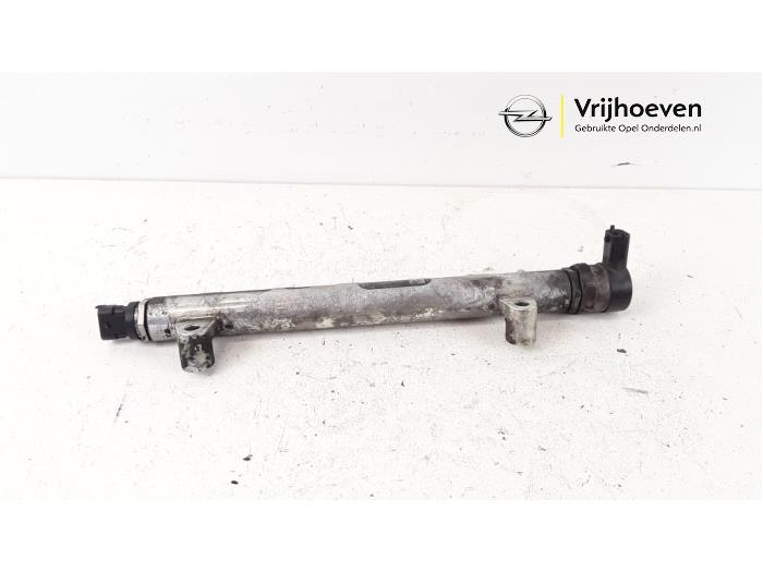 Gebruikte Common rail (Injectie) Opel Antara (LA6) 2.0 CDTI 16V 4x4 Prijs € 40,00 Margeregeling aangeboden door Autodemontage Vrijhoeven B.V.
