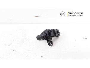Gebruikte Nokkenas Sensor Opel Astra J Sports Tourer (PD8/PE8/PF8) 2.0 CDTI 16V 160 Prijs € 20,00 Margeregeling aangeboden door Autodemontage Vrijhoeven B.V.