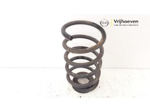 Gebruikte Schroefveer achter Opel Corsa D 1.3 CDTi 16V ecoFLEX Prijs € 10,00 Margeregeling aangeboden door Autodemontage Vrijhoeven B.V.