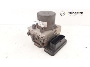 Gebruikte ABS Pomp Opel Astra K Sports Tourer 1.0 Turbo 12V Prijs € 80,00 Margeregeling aangeboden door Autodemontage Vrijhoeven B.V.