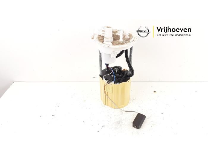 Gebruikte Tank element Pomp Opel Mokka X 1.4 Turbo 16V Prijs € 50,00 Margeregeling aangeboden door Autodemontage Vrijhoeven B.V.