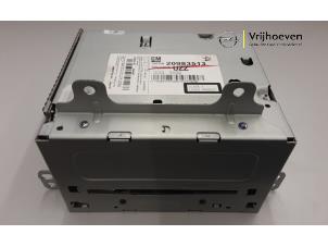 Gebruikte Radio module Opel Meriva 1.7 CDTI 16V Prijs € 100,00 Margeregeling aangeboden door Autodemontage Vrijhoeven B.V.