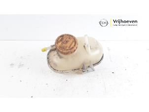 Gebruikte Expansievat Opel Corsa C (F08/68) 1.2 16V Twin Port Prijs € 10,00 Margeregeling aangeboden door Autodemontage Vrijhoeven B.V.