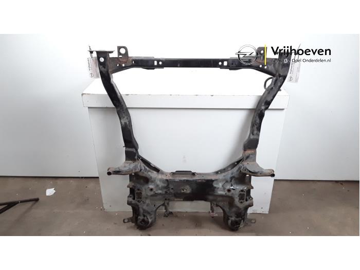 Gebruikte Subframe Opel Mokka/Mokka X 1.6 16V EcoFlex 4x2 Prijs € 75,00 Margeregeling aangeboden door Autodemontage Vrijhoeven B.V.