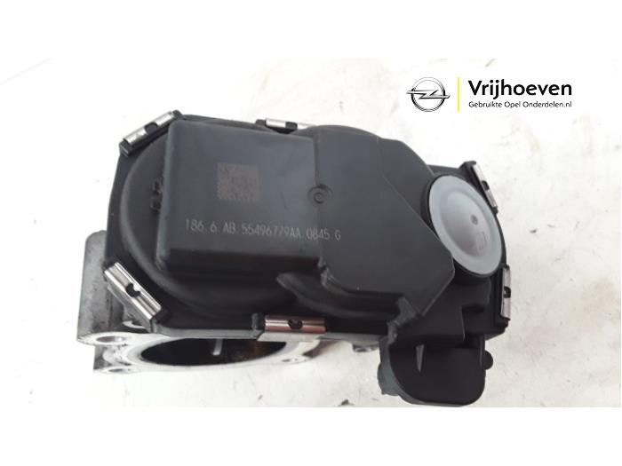 Gasklephuis van een Opel Insignia Grand Sport 2.0 CDTI 16V 2018