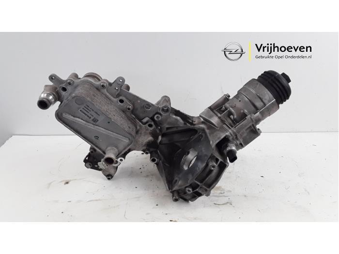 Gebruikte Oliekoeler Opel Insignia Grand Sport 2.0 CDTI 16V Prijs € 100,00 Margeregeling aangeboden door Autodemontage Vrijhoeven B.V.
