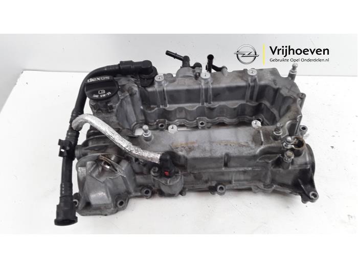 Gebruikte Kleppendeksel Opel Corsa E 1.0 SIDI Turbo 12V Prijs € 75,00 Margeregeling aangeboden door Autodemontage Vrijhoeven B.V.