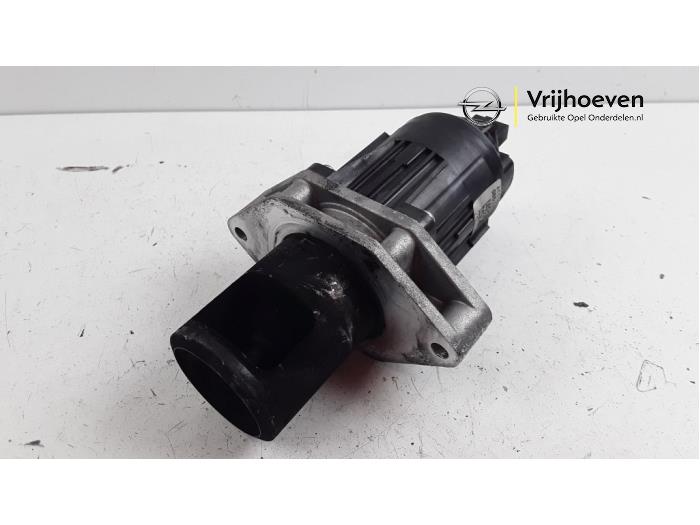 Gebruikte EGR Klep Opel Insignia Grand Sport 2.0 CDTI 16V Prijs € 75,00 Margeregeling aangeboden door Autodemontage Vrijhoeven B.V.