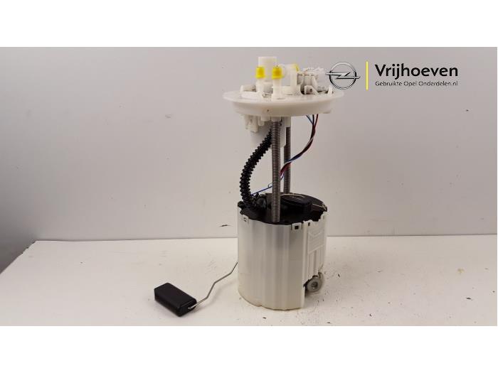 Gebruikte Tank element Pomp Opel Mokka/Mokka X 1.6 16V EcoFlex 4x2 Prijs € 125,00 Margeregeling aangeboden door Autodemontage Vrijhoeven B.V.