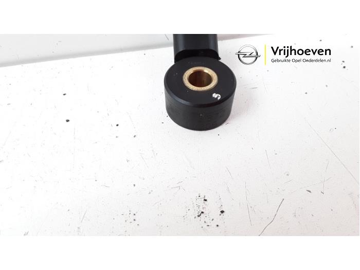 Pingelsensor van een Opel Zafira Tourer (P12) 1.4 Turbo 16V Ecotec 2017