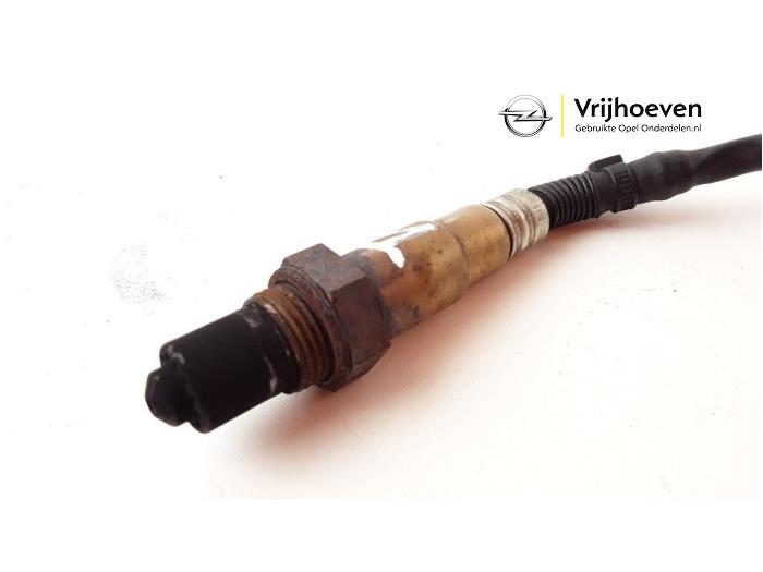 Lambda Sonde van een Opel Corsa D 1.2 16V 2007