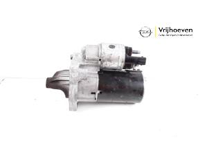 Gebruikte Startmotor Opel Crossland X/Crossland 1.2 Turbo 12V Prijs € 35,00 Margeregeling aangeboden door Autodemontage Vrijhoeven B.V.