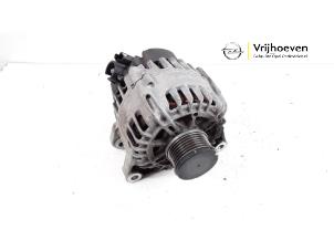 Gebruikte Alternator Opel Crossland X/Crossland 1.2 Turbo 12V Prijs € 50,00 Margeregeling aangeboden door Autodemontage Vrijhoeven B.V.