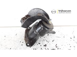 Gebruikte Motorsteun Opel Agila (B) 1.2 16V Prijs € 20,00 Margeregeling aangeboden door Autodemontage Vrijhoeven B.V.
