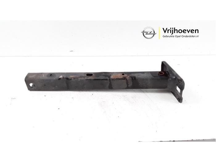 Gebruikte Subframe Opel Crossland (X) 1.2 12V Euro 6 Prijs € 30,00 Margeregeling aangeboden door Autodemontage Vrijhoeven B.V.