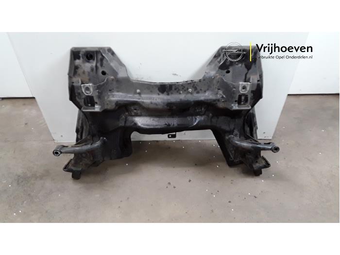Gebruikte Subframe Opel Crossland (X) 1.2 12V Euro 6 Prijs € 50,00 Margeregeling aangeboden door Autodemontage Vrijhoeven B.V.
