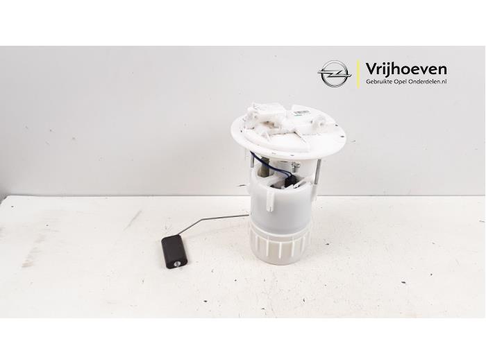 Gebruikte Tank element Pomp Opel Crossland (X) 1.2 12V Euro 6 Prijs € 75,00 Margeregeling aangeboden door Autodemontage Vrijhoeven B.V.