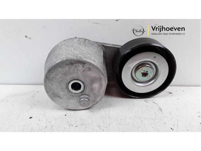 Gebruikte Spanner multiriem Opel Karl 1.0 12V Prijs € 10,00 Margeregeling aangeboden door Autodemontage Vrijhoeven B.V.