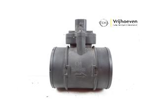 Gebruikte Luchtmassameter Opel Corsa E 1.3 CDTi 16V ecoFLEX Prijs € 15,00 Margeregeling aangeboden door Autodemontage Vrijhoeven B.V.