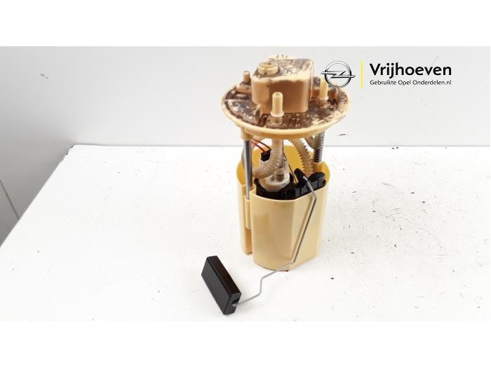 Gebruikte Brandstofpomp Elektrisch Opel Corsa E 1.3 CDTi 16V ecoFLEX Prijs € 35,00 Margeregeling aangeboden door Autodemontage Vrijhoeven B.V.
