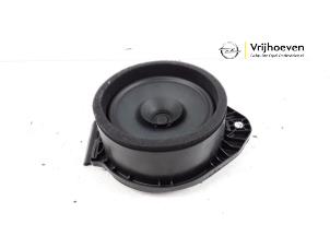 Gebruikte Luidspreker Opel Insignia Grand Sport 1.5 Turbo 16V 165 Prijs € 20,00 Margeregeling aangeboden door Autodemontage Vrijhoeven B.V.