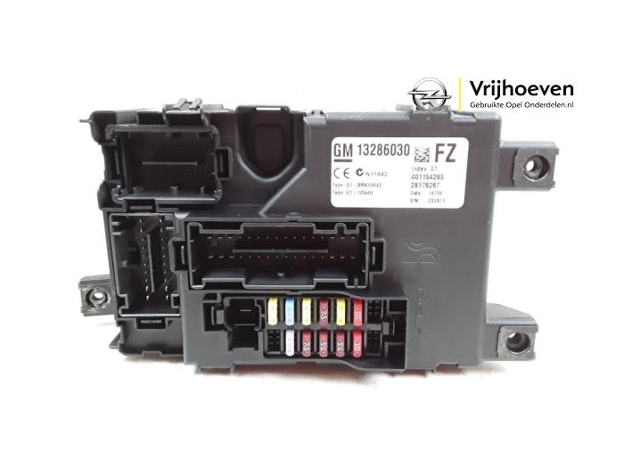 Gebruikte Bodycontrol Module Opel Corsa D 1.3 CDTi 16V ecoFLEX Prijs € 100,00 Margeregeling aangeboden door Autodemontage Vrijhoeven B.V.
