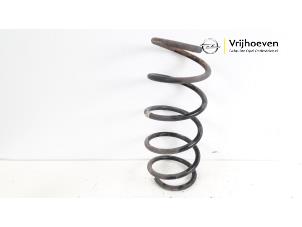 Gebruikte Schroefveer voor Opel Corsa D 1.2 16V Prijs € 20,00 Margeregeling aangeboden door Autodemontage Vrijhoeven B.V.