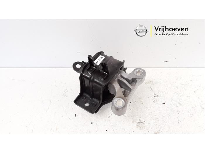 Gebruikte Motorrubber Opel Karl 1.0 12V Prijs € 25,00 Margeregeling aangeboden door Autodemontage Vrijhoeven B.V.